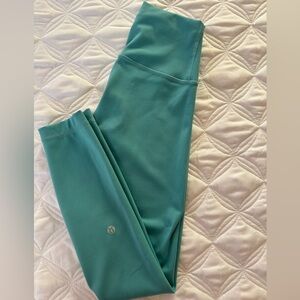Lululemon Wunder Train / Align Style Leggings – Size 2  – Excellent Condition